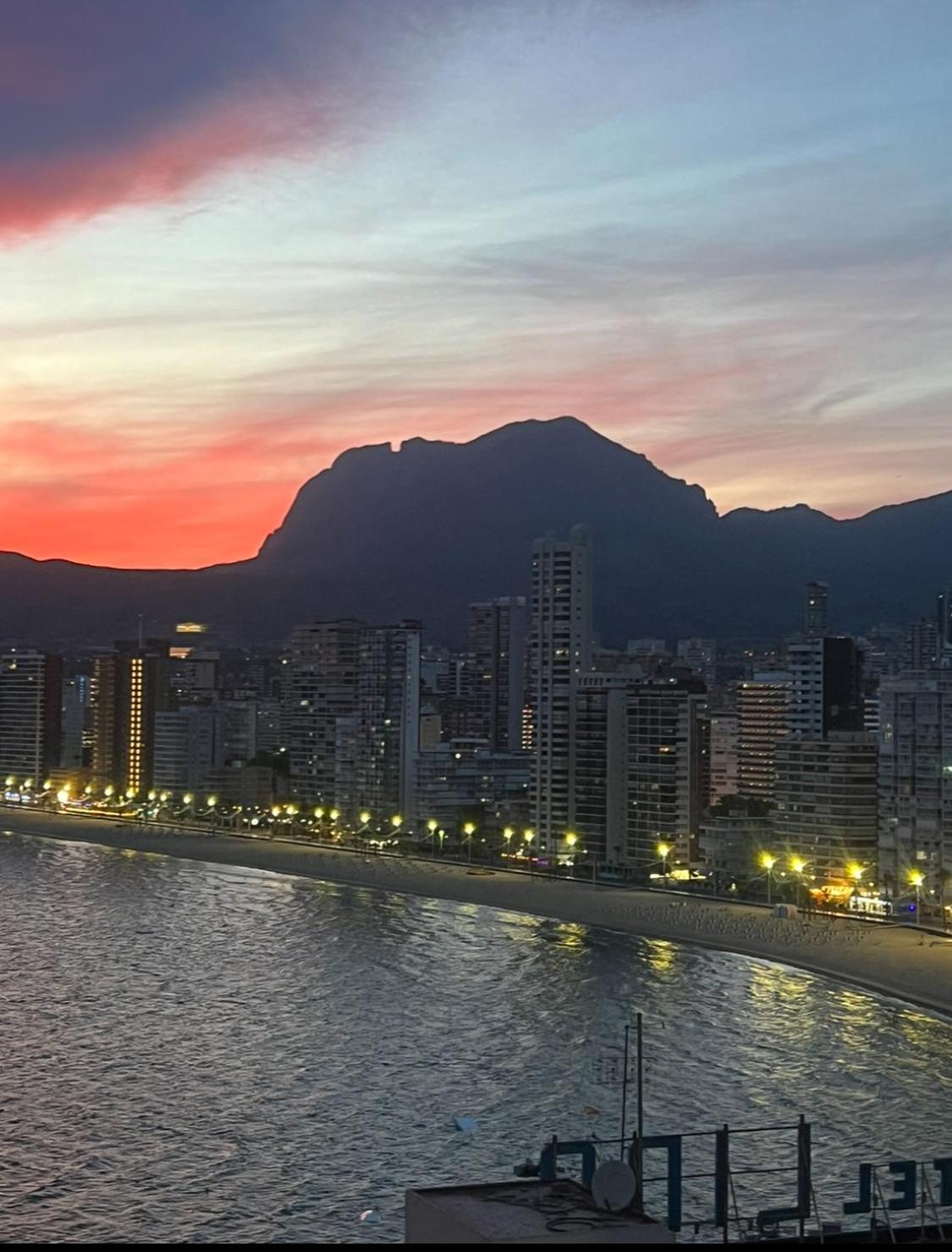 Agua Mundo Studio Benidorm Eksteriør billede